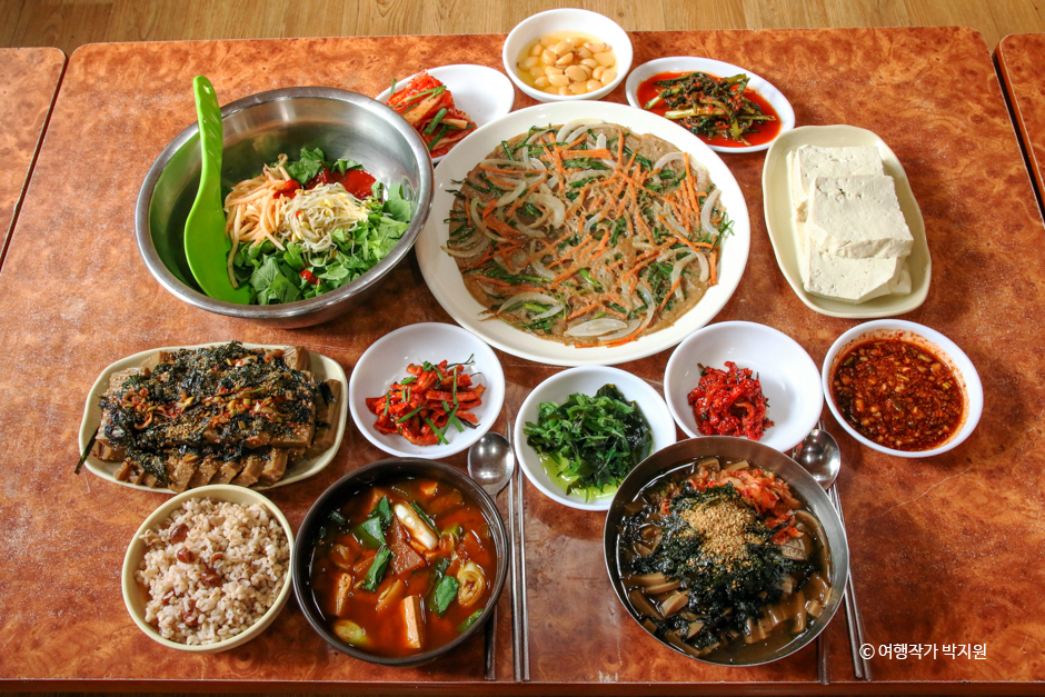 산밑할머니 여행 추천 - 로드트립