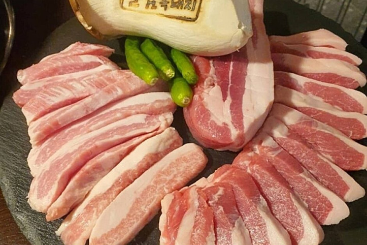 중문_돌담흑돼지_1_공공3유형.jpg