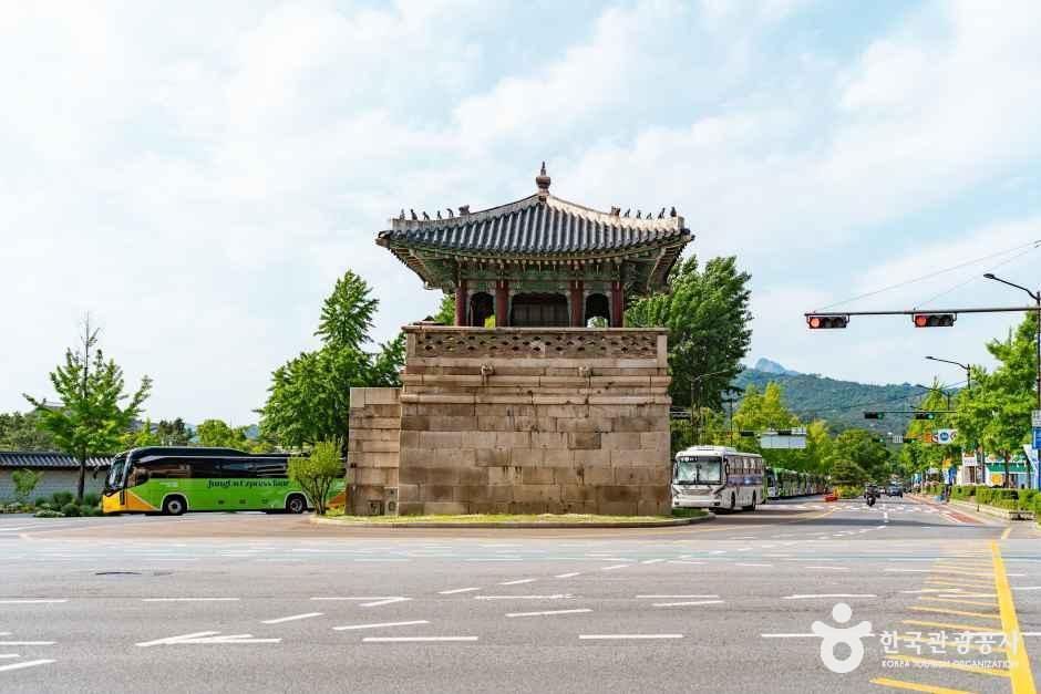 동십자각 여행 추천 - 로드트립