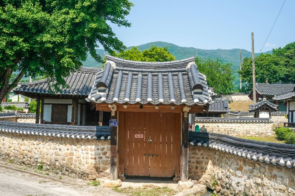 거창 포충사 여행 추천 - 로드트립