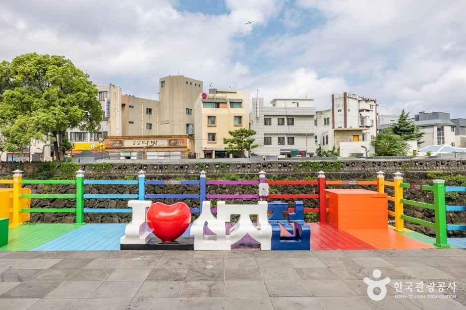 산지천 여행 추천 - 로드트립