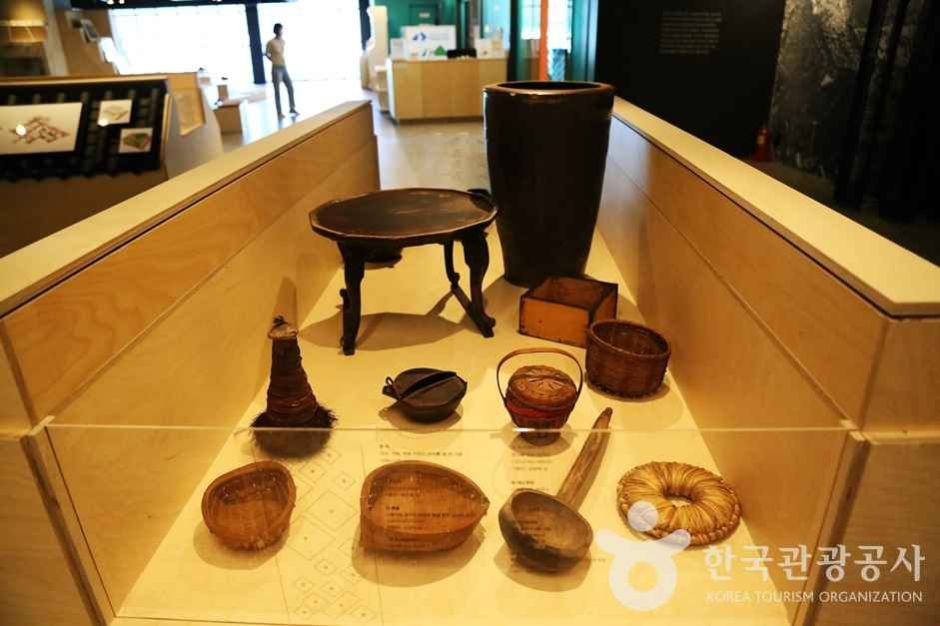 망양로 산복도로전시관 여행 추천 - 로드트립