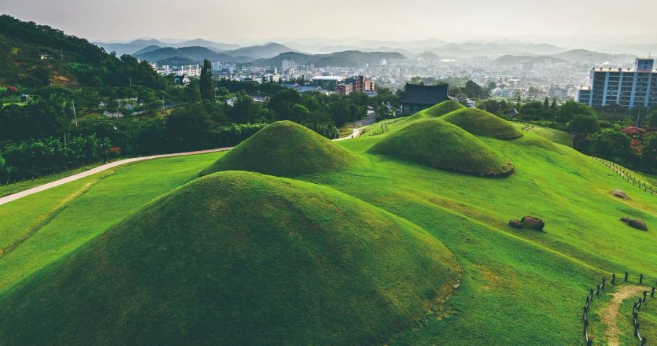 창녕 교동과 송현동 고분군 여행 추천 - 로드트립