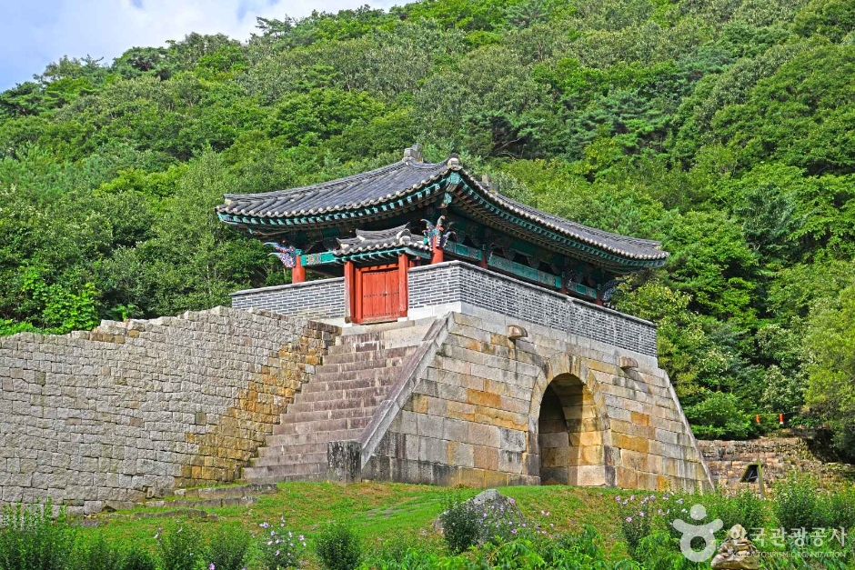 제천 덕주산성 여행 추천 - 로드트립