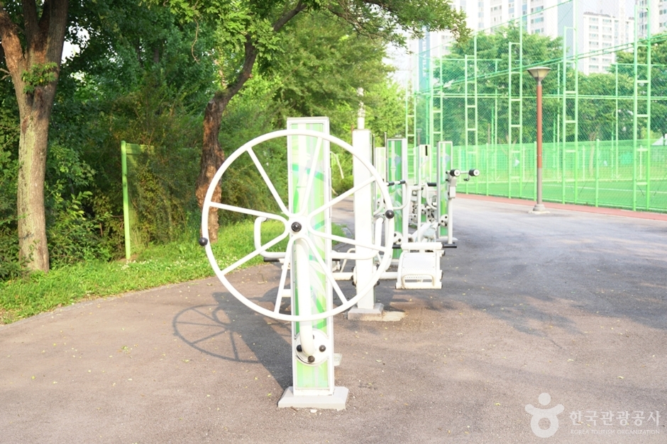 곤제근린공원 여행 추천 - 로드트립