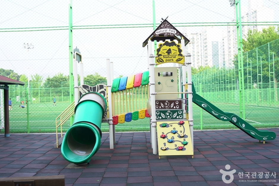 곤제근린공원 여행 추천 - 로드트립