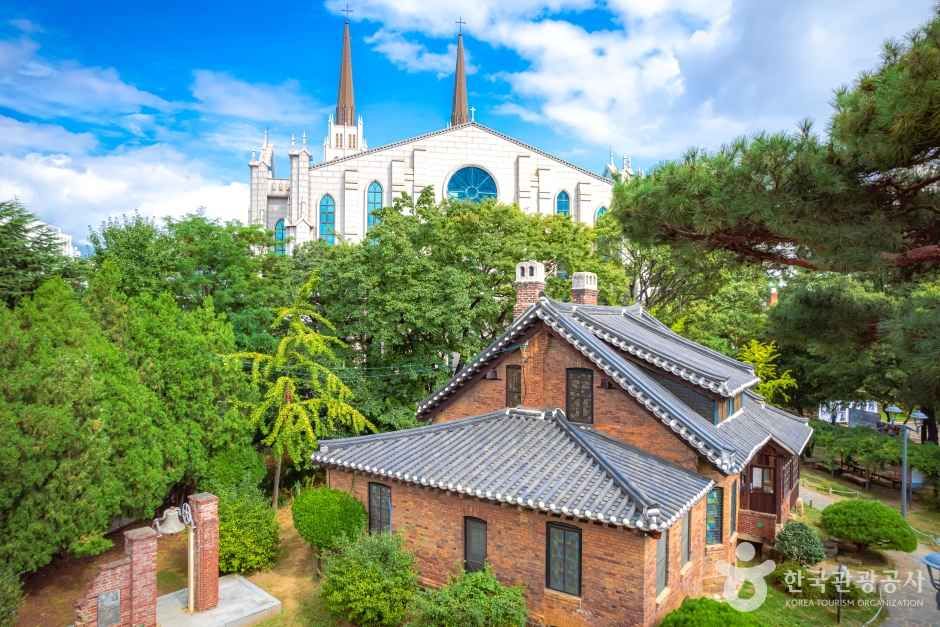 동산청라언덕 여행 추천 - 로드트립