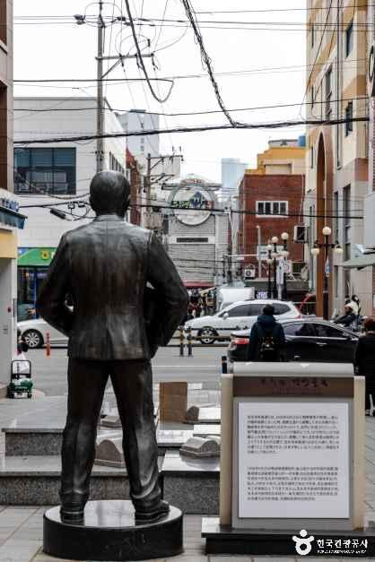 보수동 책방골목 여행 추천 - 로드트립