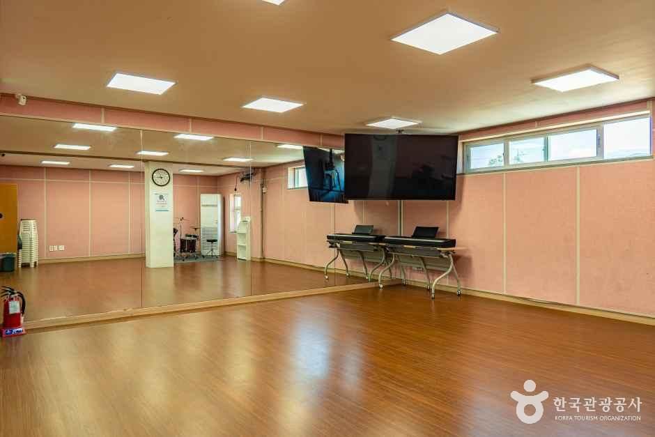 법환동 청소년문화의집 여행 추천 - 로드트립