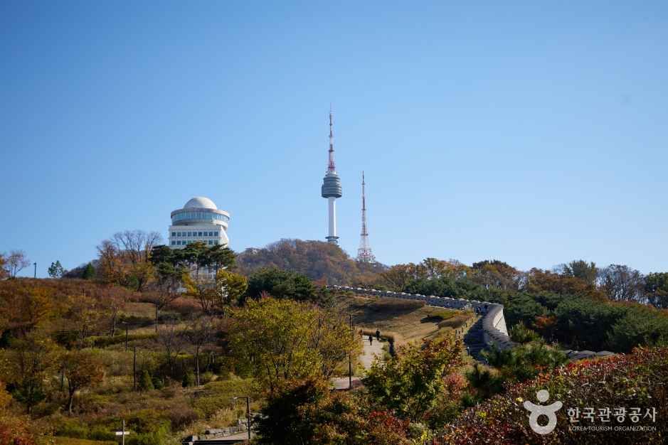 서울 한양도성 순성길 여행 추천 - 로드트립