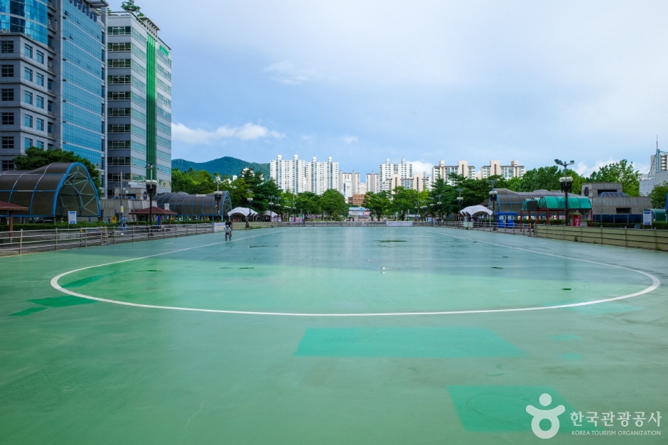 평촌미관광장 인라인스케이트장 여행 추천 - 로드트립
