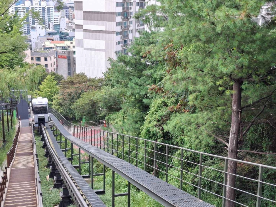 대현산배수지공원·대현산배수지공원 모노레일 여행 추천 - 로드트립