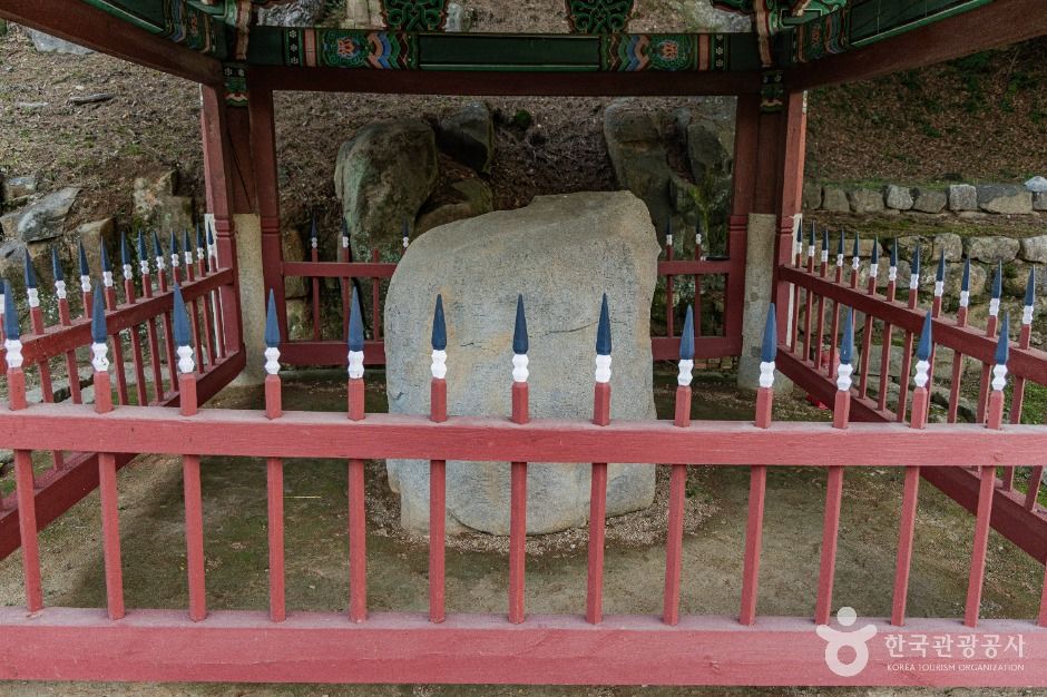 사천 흥사리 매향비 여행 추천 - 로드트립
