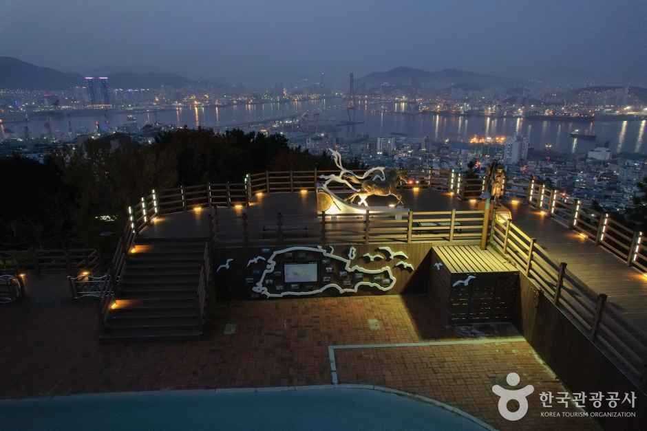 청학배수지 전망대 여행 추천 - 로드트립