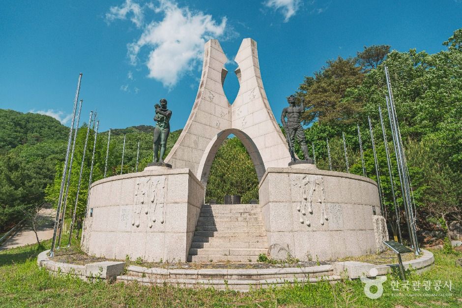 비목공원 여행 추천 - 로드트립