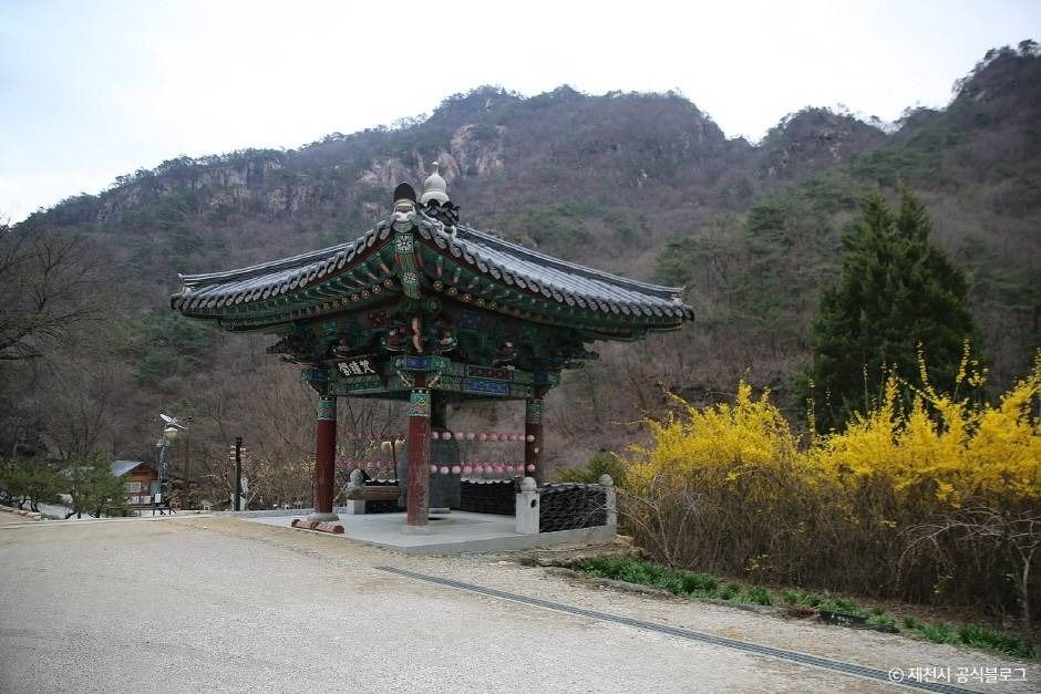 덕주사(제천) 여행 추천 - 로드트립