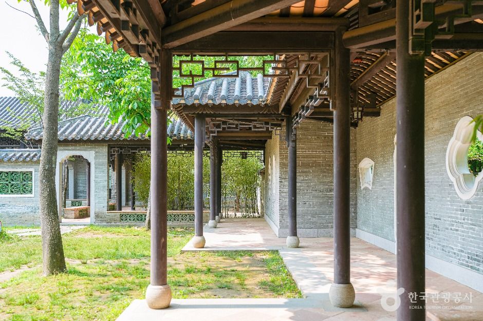 효원공원 월화원 여행 추천 - 로드트립