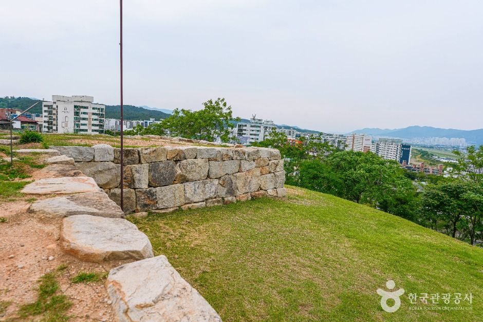 울산 경상좌도병영성 여행 추천 - 로드트립