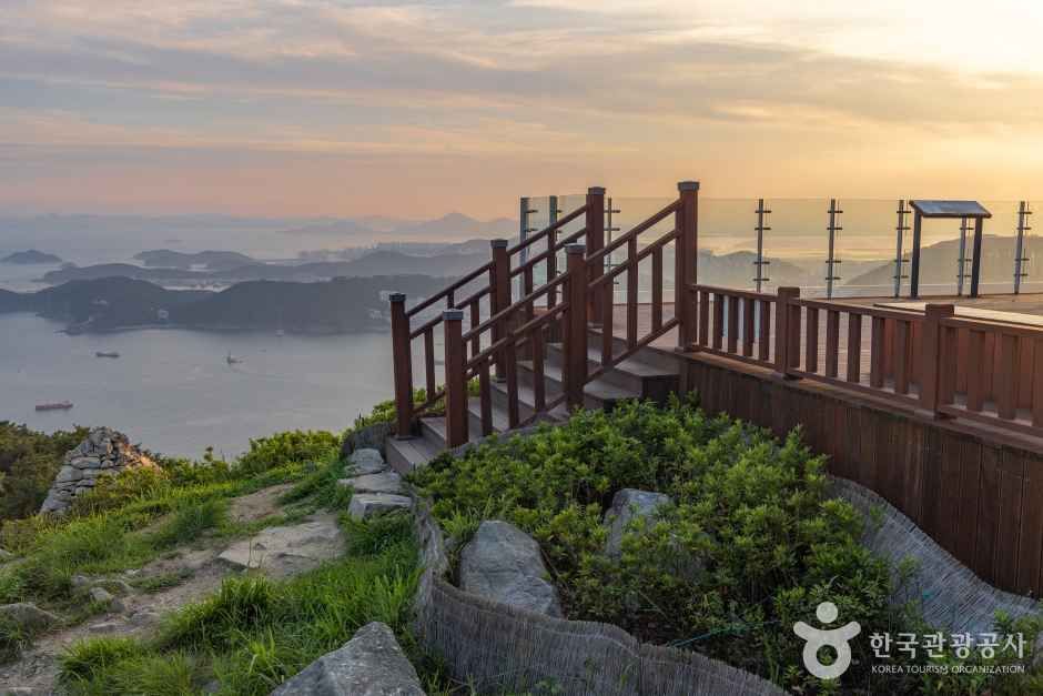 봉래산(부산) 여행 추천 - 로드트립