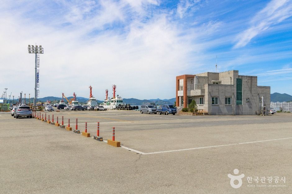 삼천포신항 여행 추천 - 로드트립