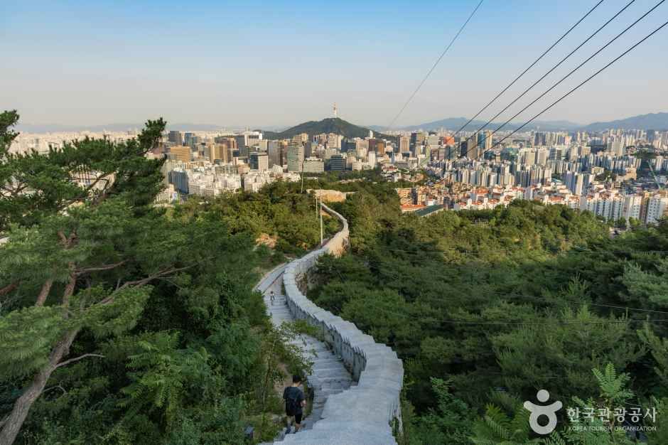 인왕산 여행 추천 - 로드트립