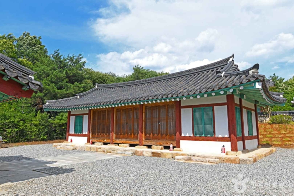 화암서원(괴산) 여행 추천 - 로드트립