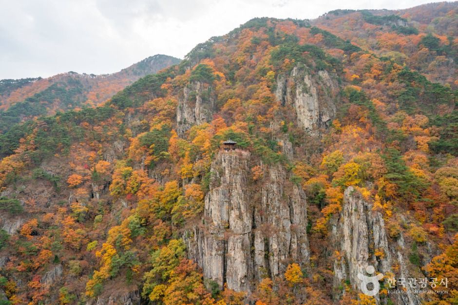 내연산 보경사 시립공원 여행 추천 - 로드트립