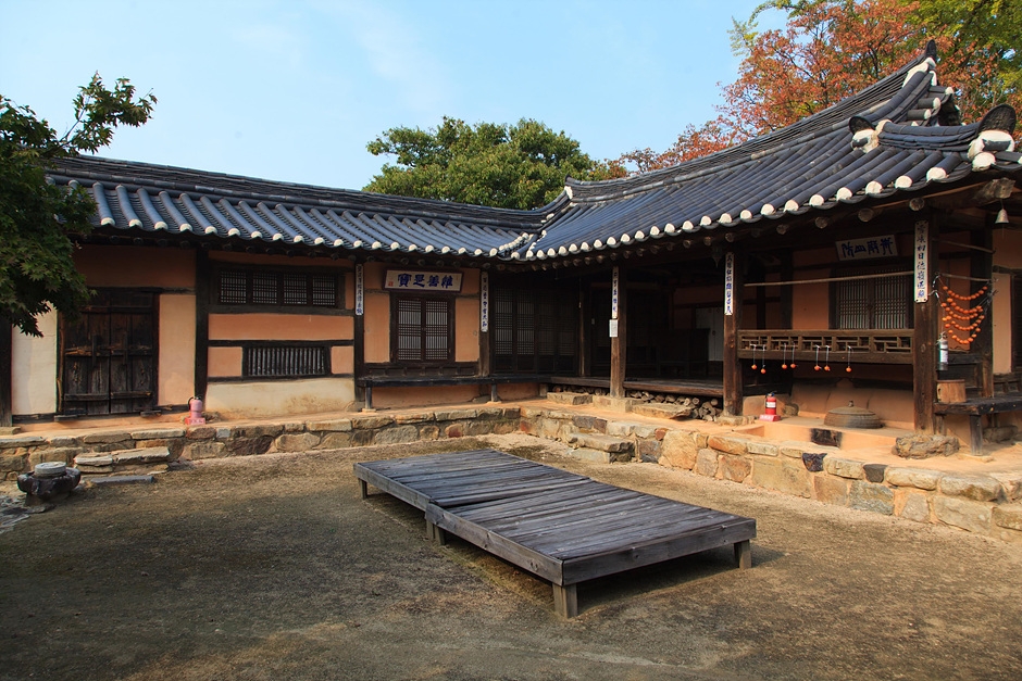 아산 외암마을 건재고택 여행 추천 - 로드트립
