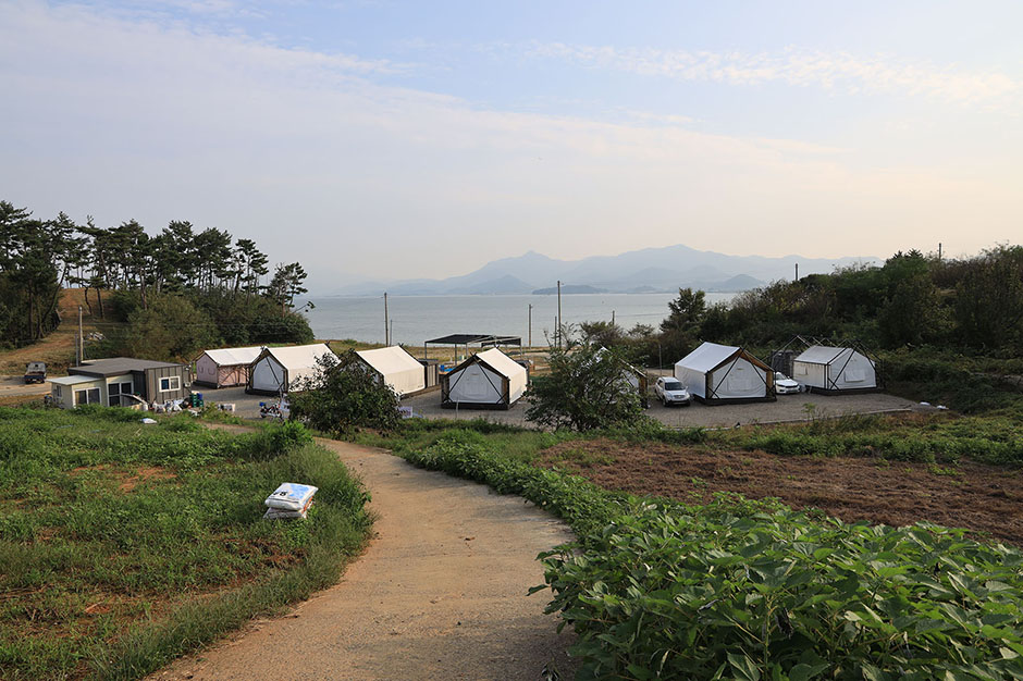 남해더왕글램핑장 여행 추천 - 로드트립