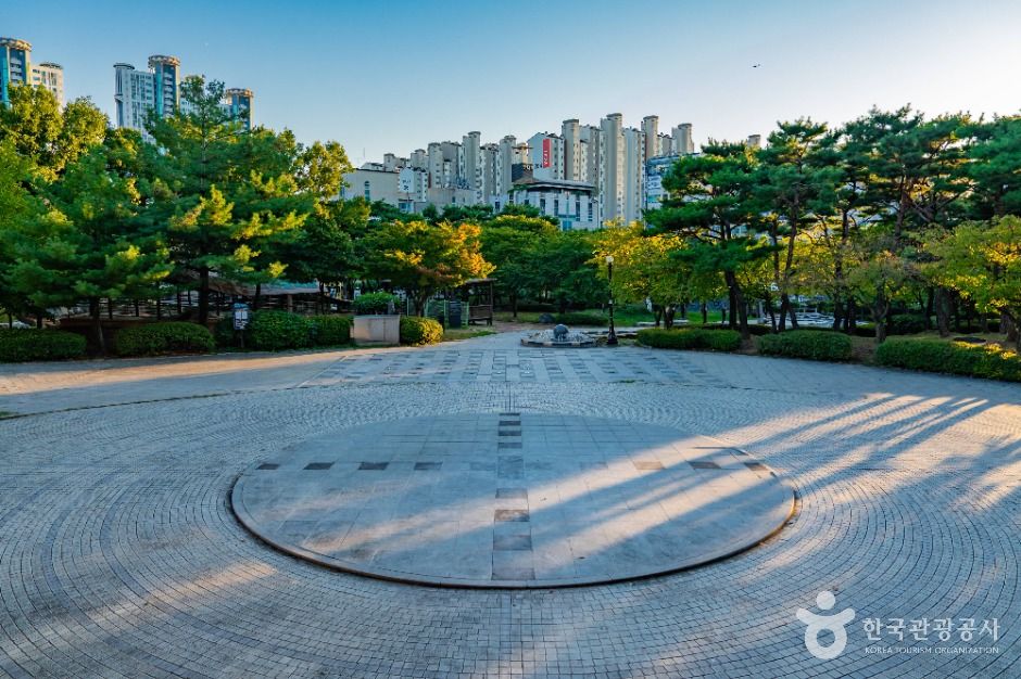 죽전중앙공원 여행 추천 - 로드트립