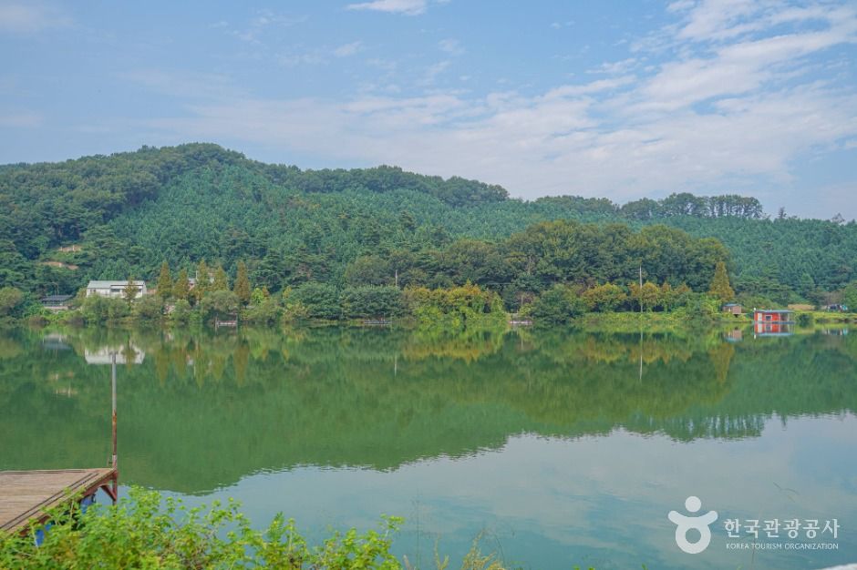덕산저수지 여행 추천 - 로드트립
