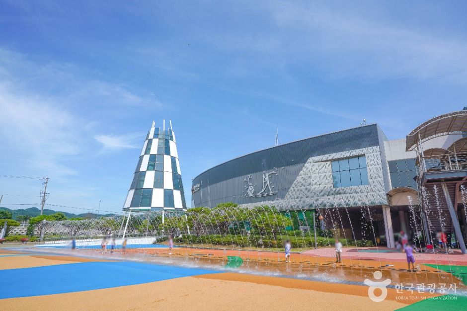 진주청동기문화박물관 여행 추천 - 로드트립