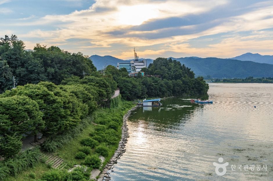 춘천시 수변공원 여행 추천 - 로드트립