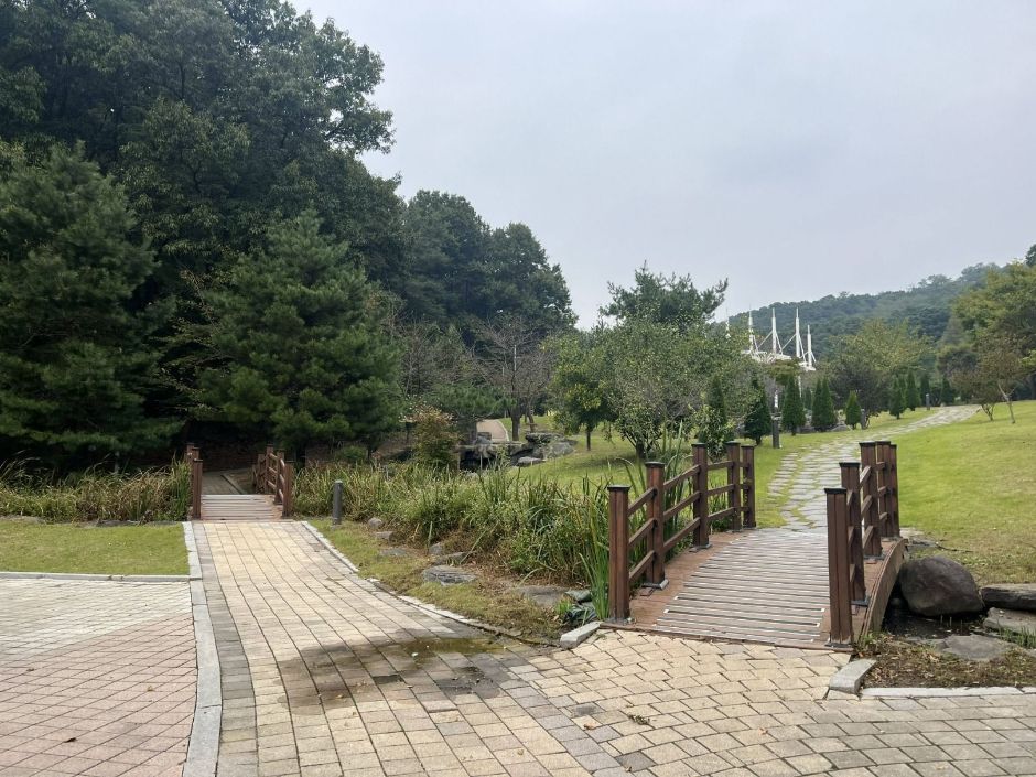부락산분수공원 여행 추천 - 로드트립