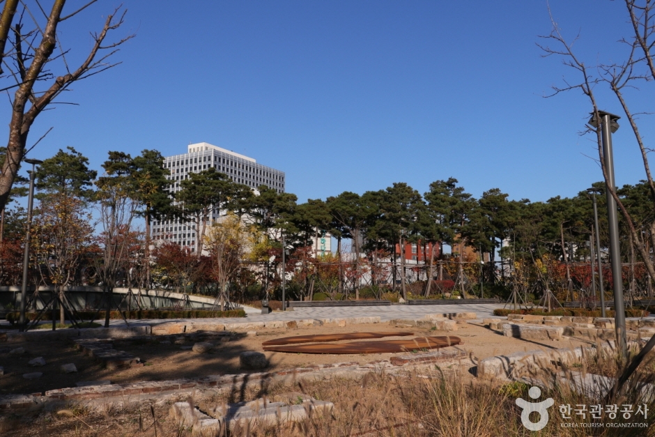 남산예장공원 여행 추천 - 로드트립