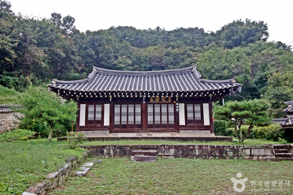 창계숭절사 여행 추천 - 로드트립