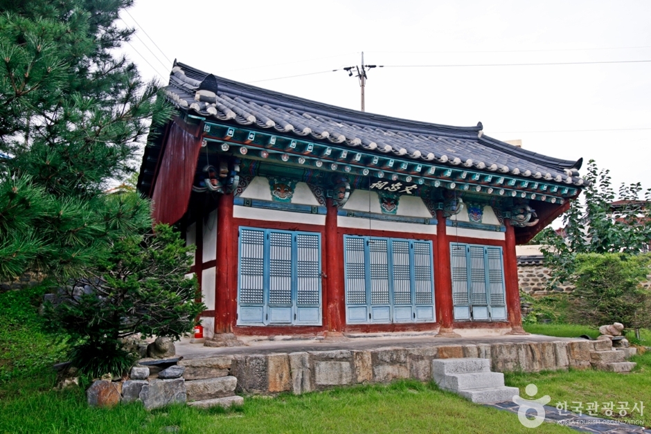 문충사 여행 추천 - 로드트립