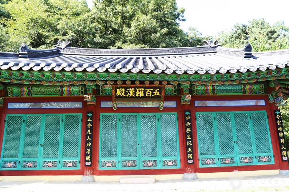 쌍미륵사와 기솔리석불입상 여행 추천 - 로드트립