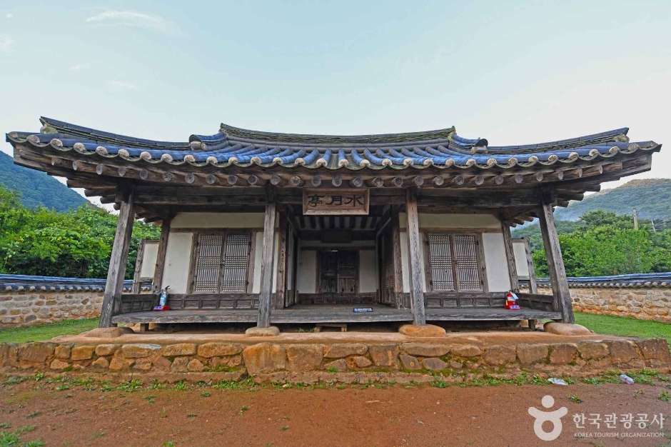 괴산 수월정 여행 추천 - 로드트립