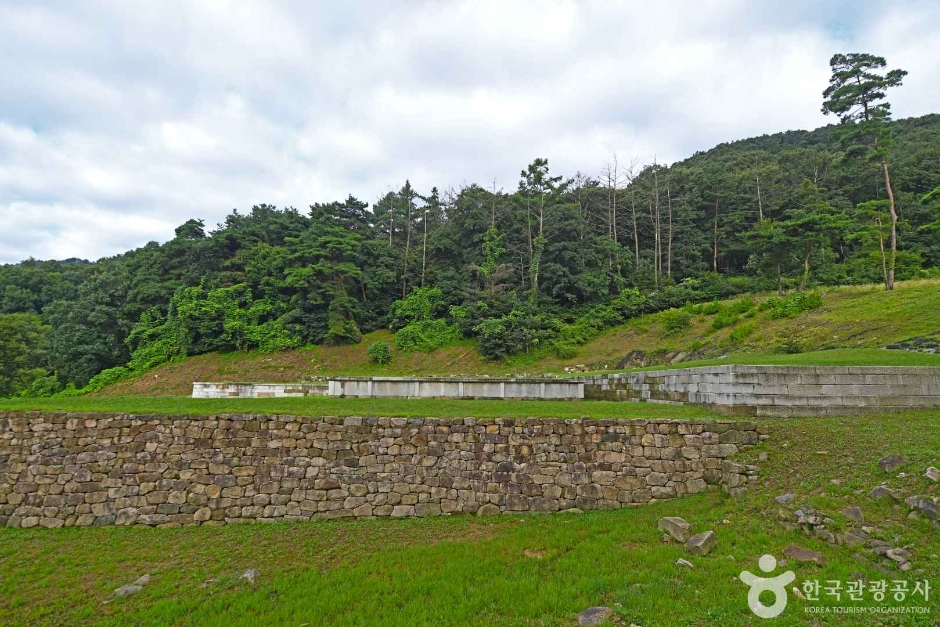 충주 숭선사지 여행 추천 - 로드트립