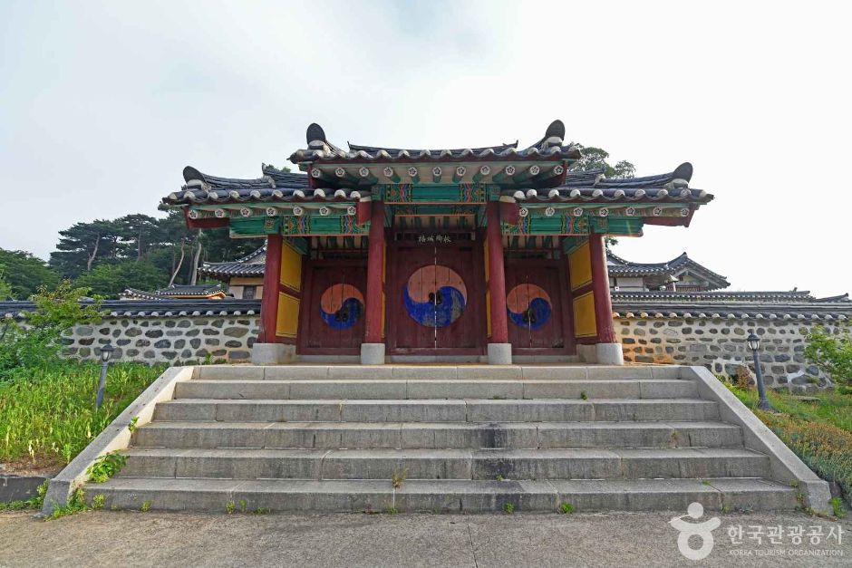 결성향교 여행 추천 - 로드트립