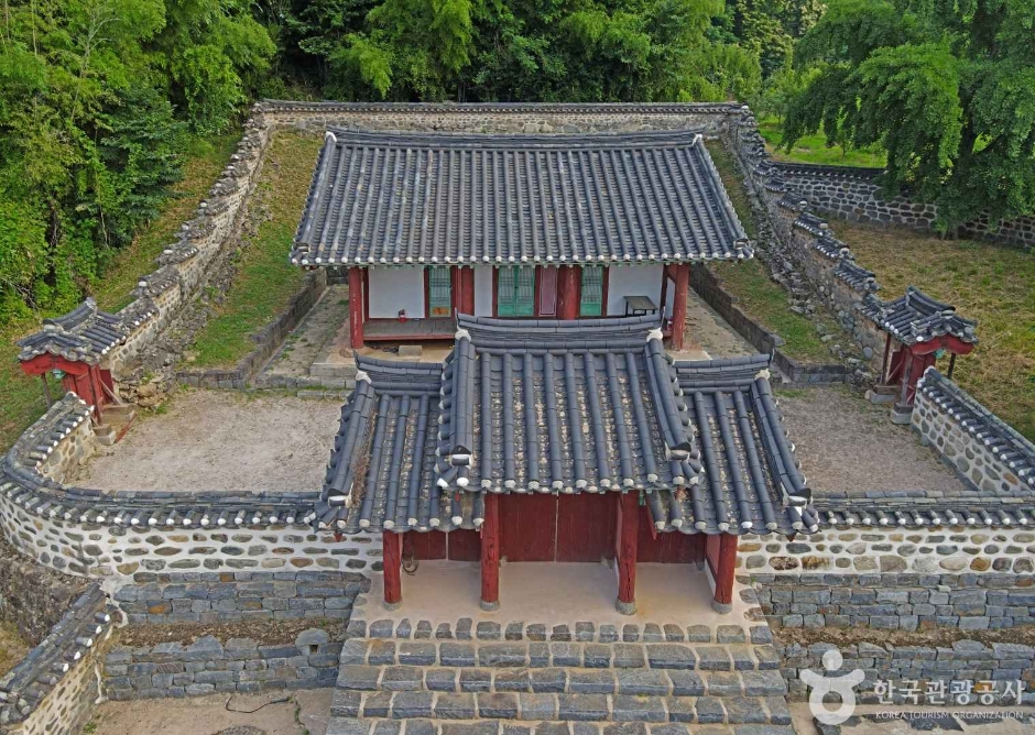 정산향교 여행 추천 - 로드트립