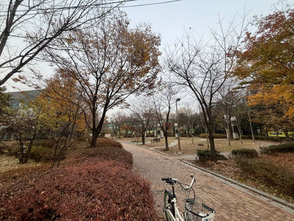 신도림테크노근린공원 여행 추천 - 로드트립
