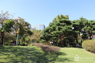 반공순국용사 위령탑 여행 추천 - 메고지고