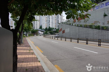 서울 정릉(신덕황후) [유네스코 세계유산] 여행 추천 - 메고지고