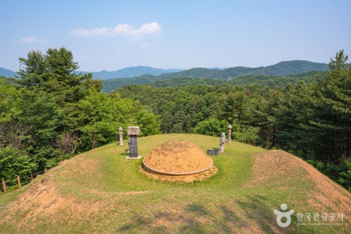 이방실장군묘 여행 추천 - 메고지고