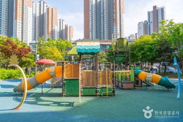 성죽공원 여행 추천 - 메고지고