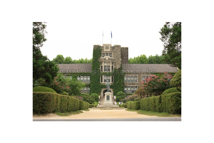 서울 연세대학교 언더우드관