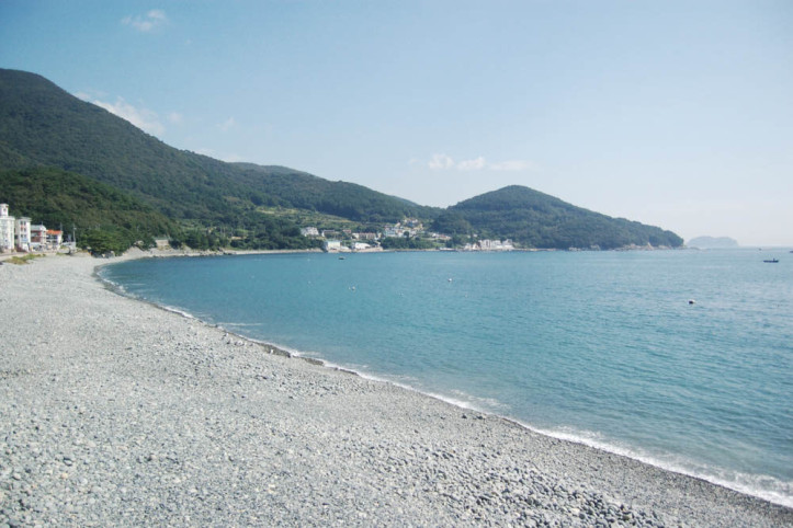 학동흑진주몽돌해변 여행 추천 - 메고지고